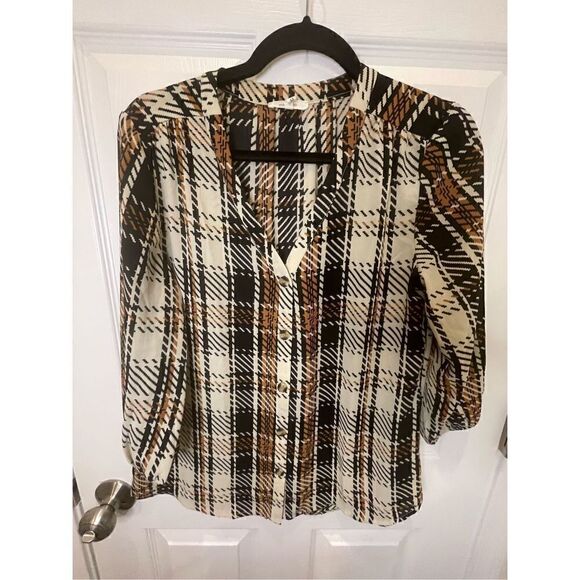 Maurice’s women’s bundle lot medium blouse - Picture 2 of 13